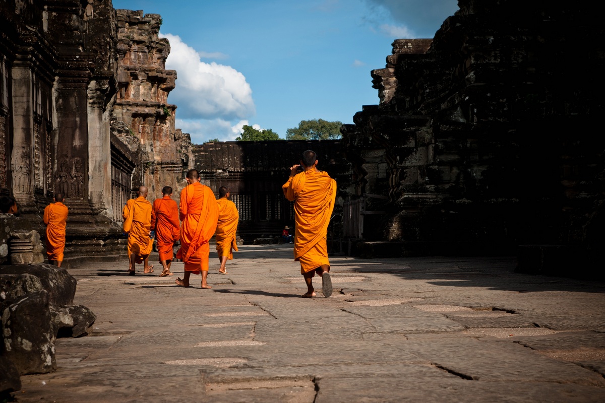 cambodia-monks